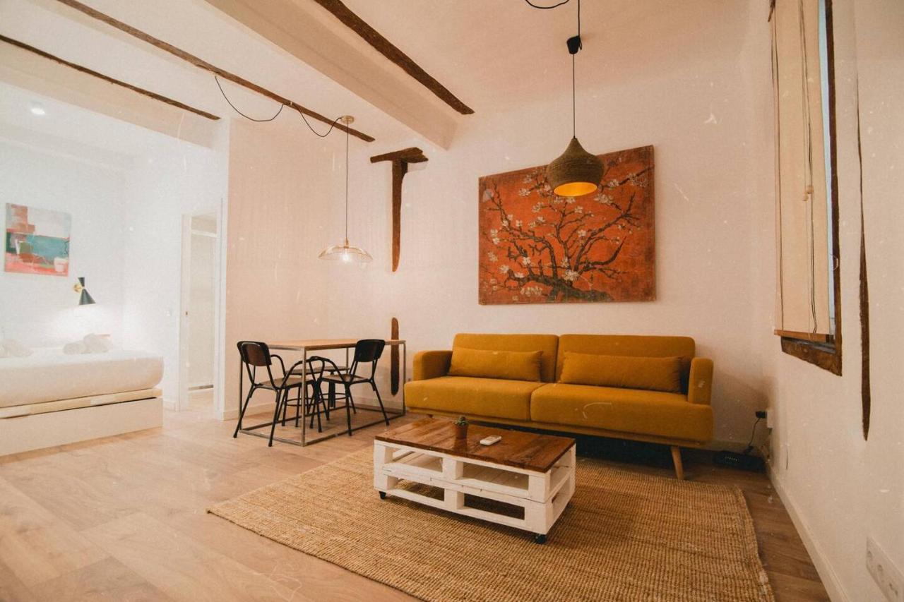 Charming Design Apartment Reina Sofia Мадрид Екстер'єр фото