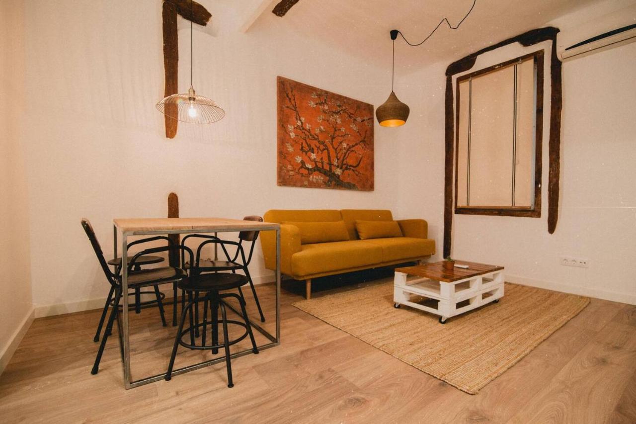 Charming Design Apartment Reina Sofia Мадрид Екстер'єр фото
